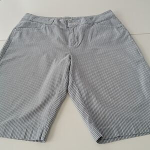 Lee Size Medium Blue And White Striped Jean Shorts